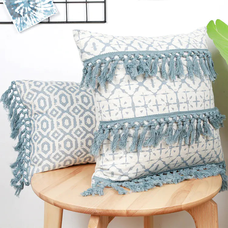 Tufted Cotton Throw Pillow Cushion Cover with Tassels
